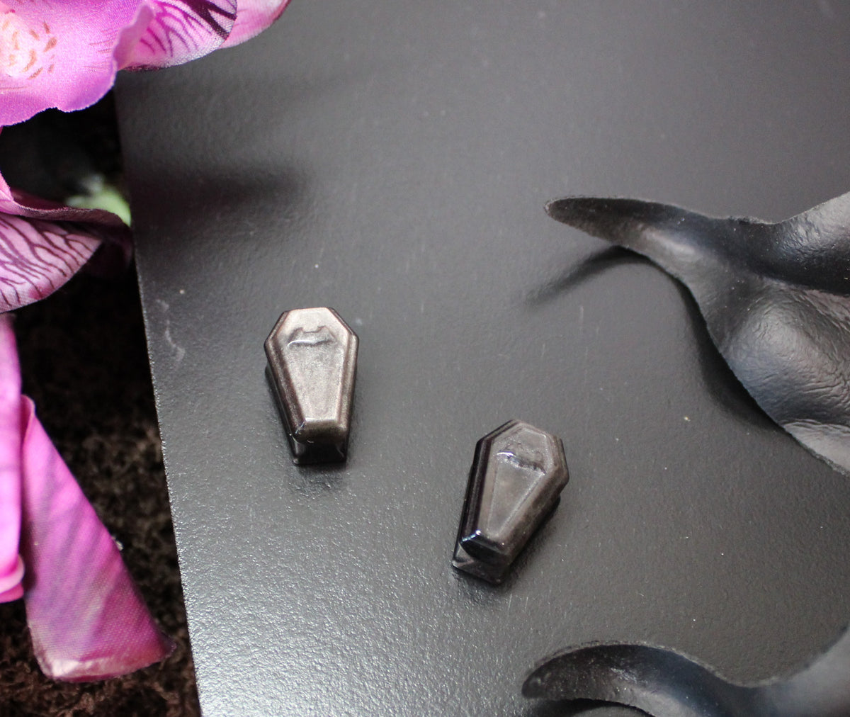 Silver Obsidian Coffin – Enchanted Forest Selection
