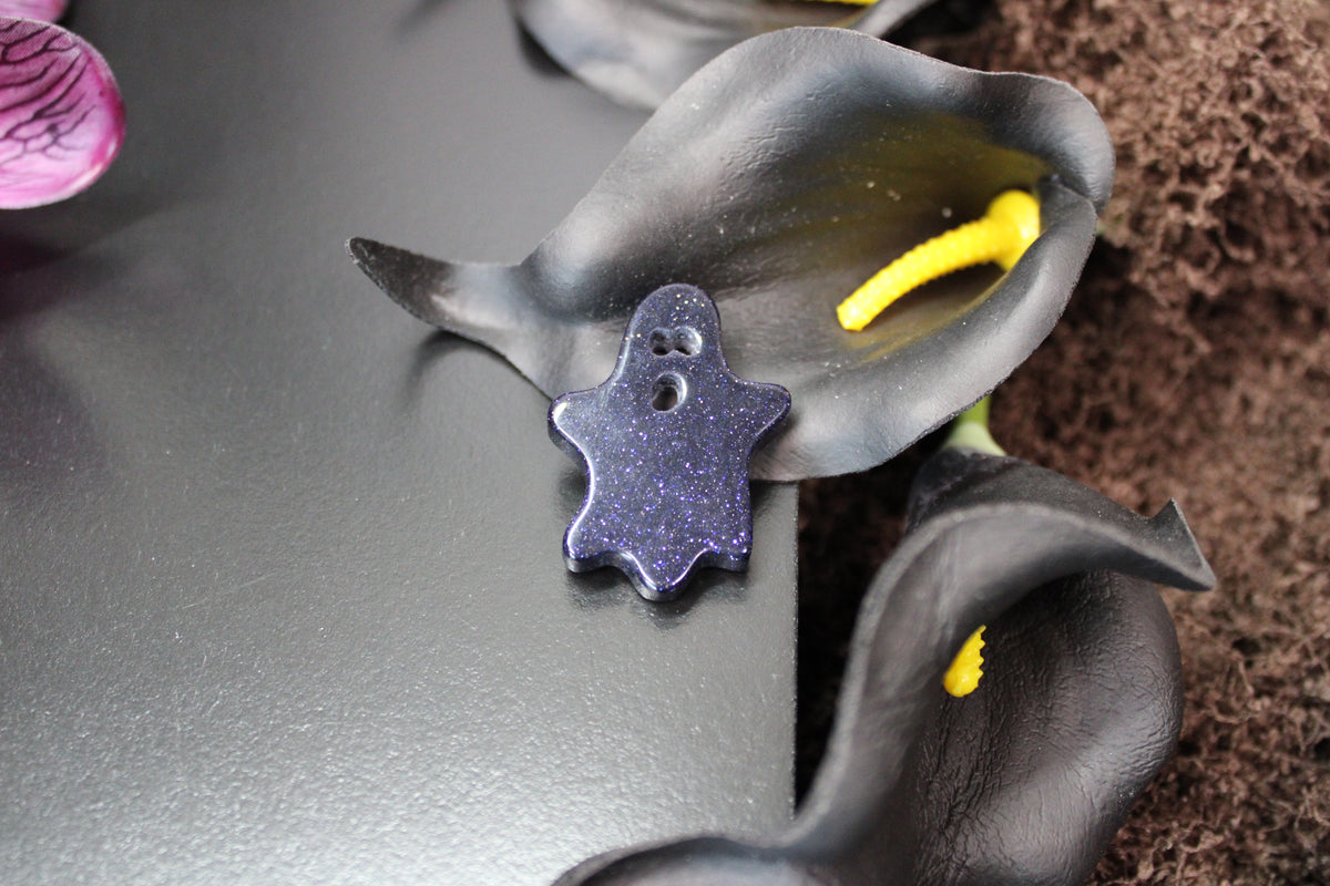 Sparkling Ghost Cabochon – Choose Your Style