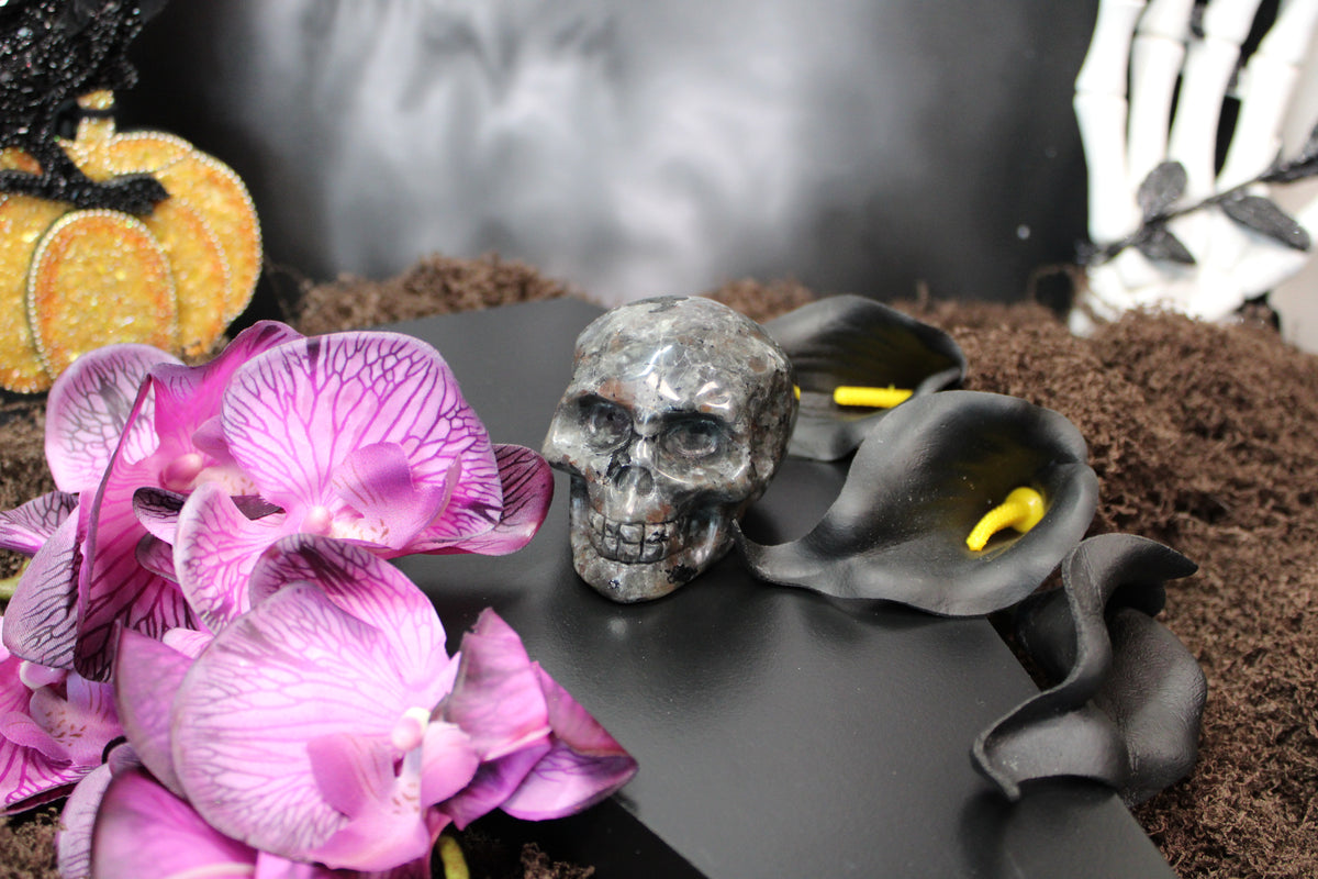 Yooperlite Skull – UV Reactive