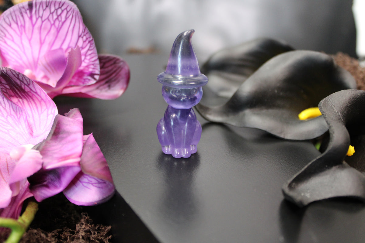 Crystal Wizard Cat – Fluorite, Yooperlite & Moss Agate | Enchanted Forest Selection